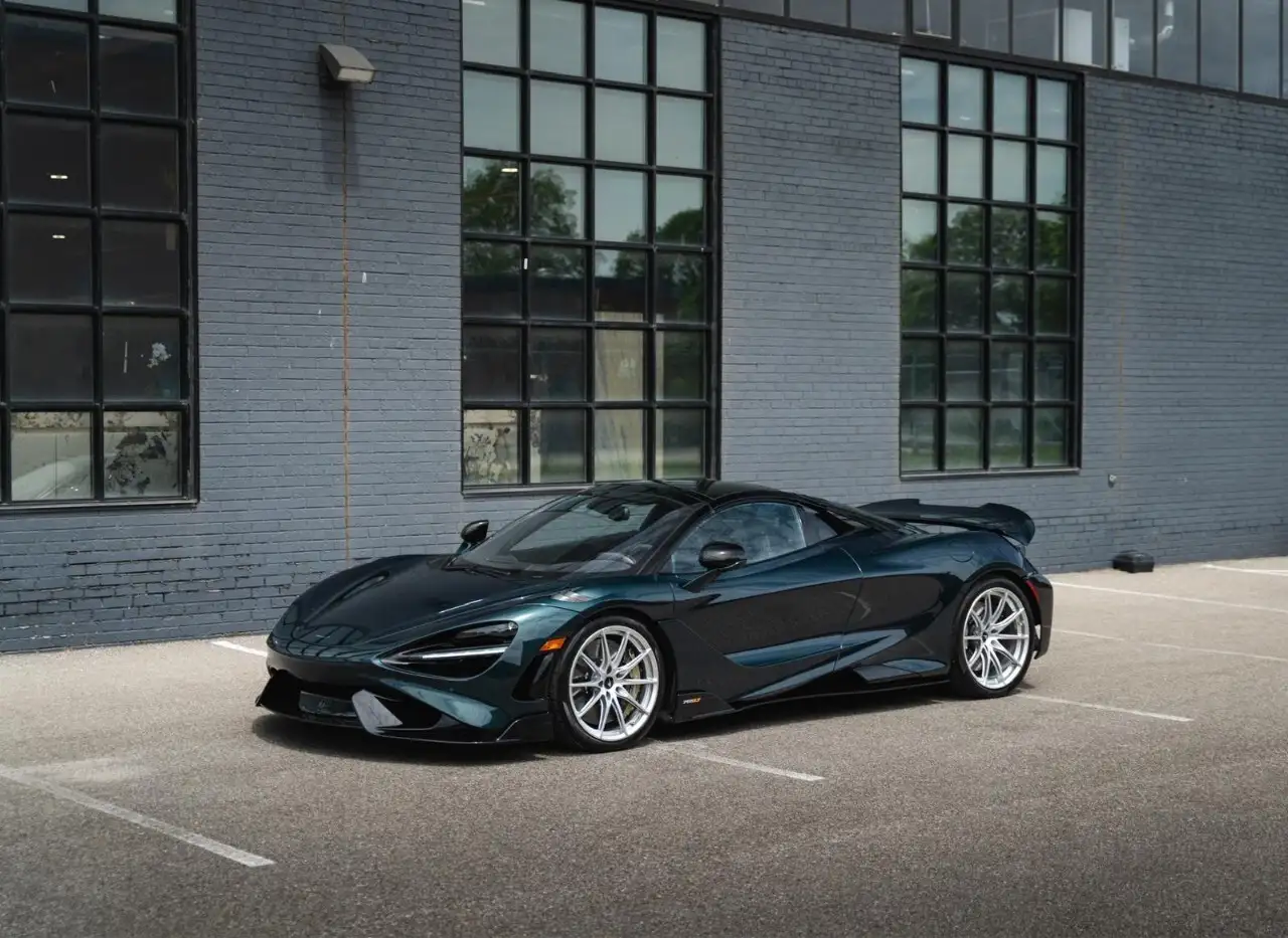 McLaren 765LT fotografie McLaren 765LT