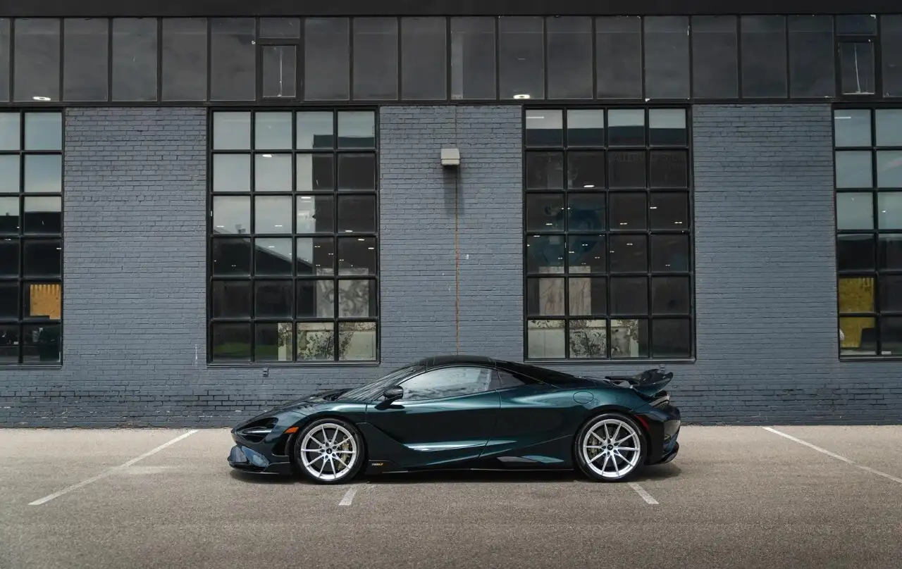 McLaren 765LT fotografie McLaren 765LT
