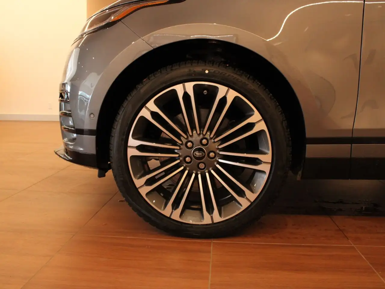 Land Rover Range Rover Velar снимка Land Rover Range Rover Velar