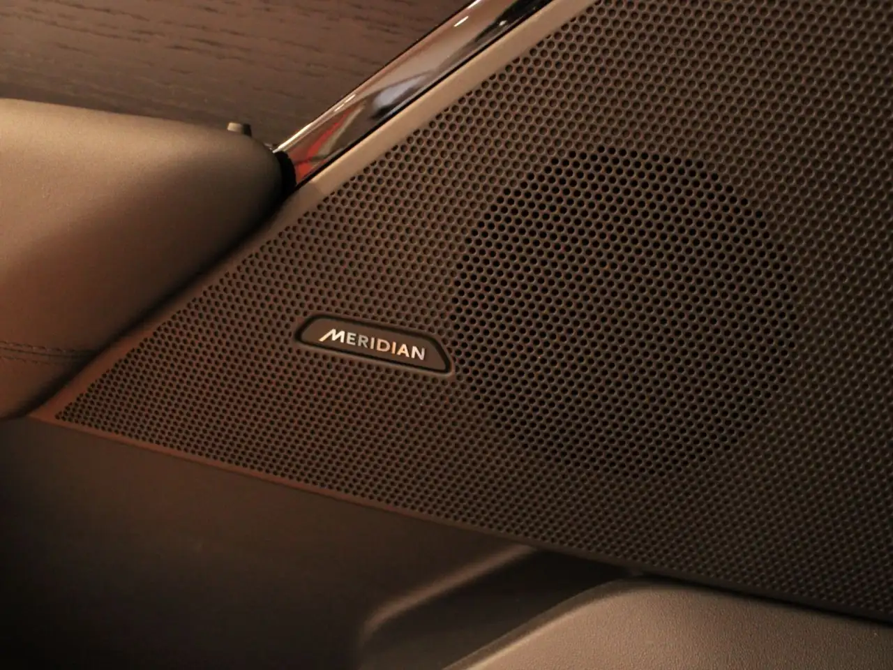 Land Rover Range Rover Velar снимка Land Rover Range Rover Velar