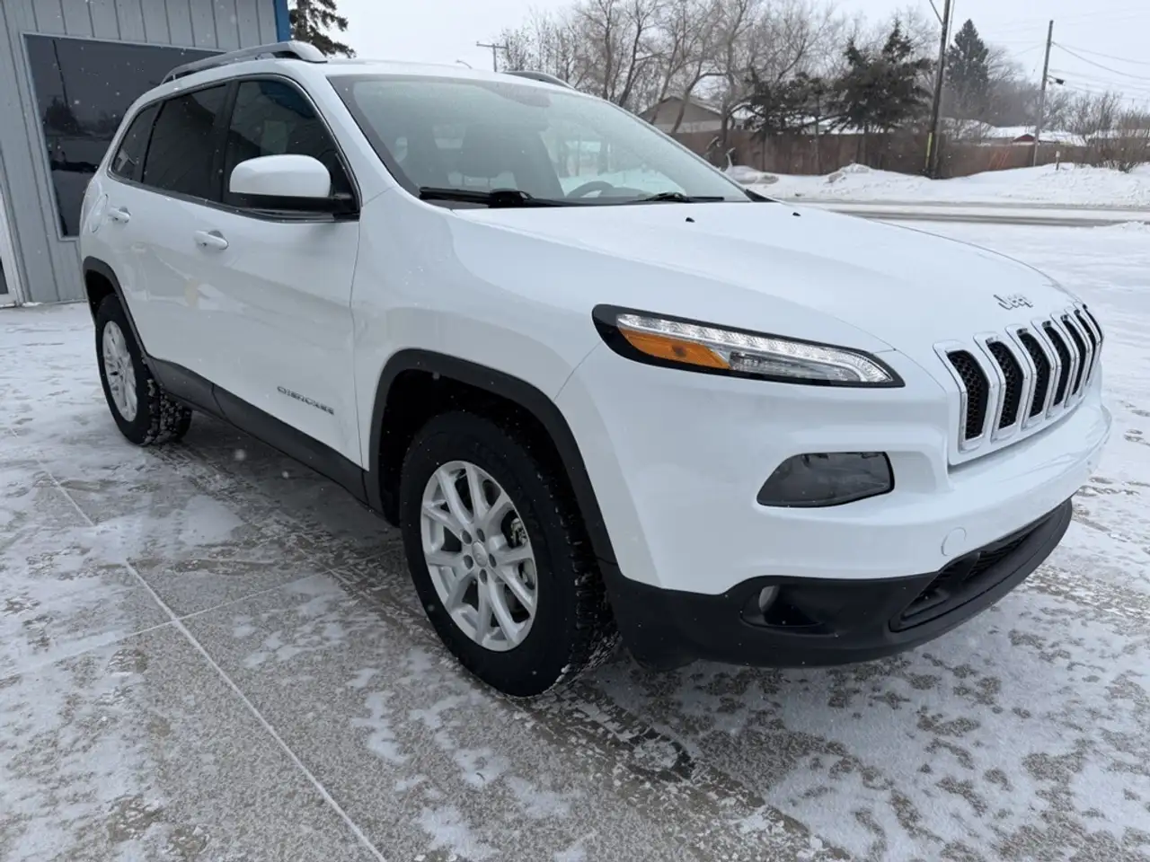 Jeep Cherokee photo Jeep Cherokee