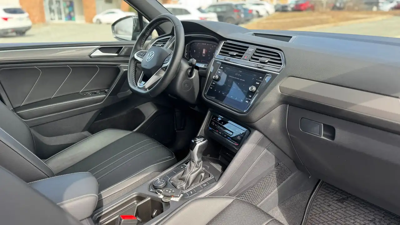 Volkswagen Tiguan снимка Volkswagen Tiguan