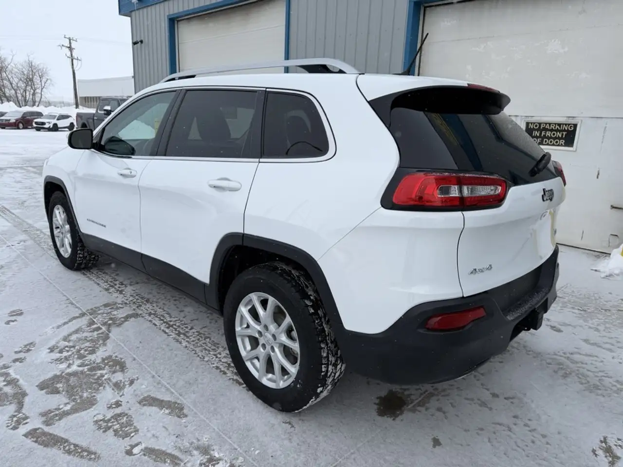Jeep Cherokee photo Jeep Cherokee