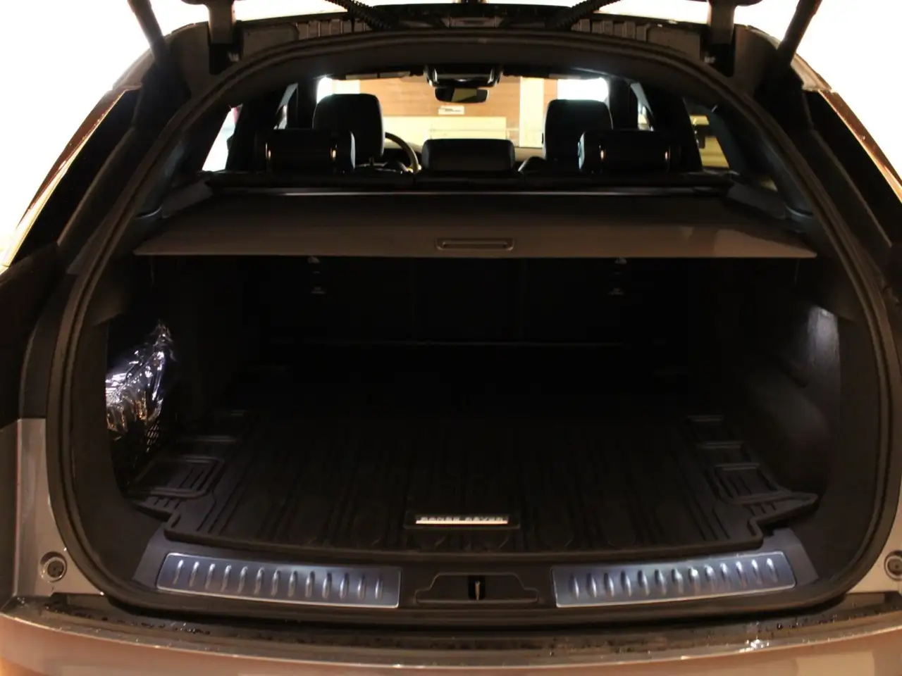 Land Rover Range Rover Velar снимка Land Rover Range Rover Velar