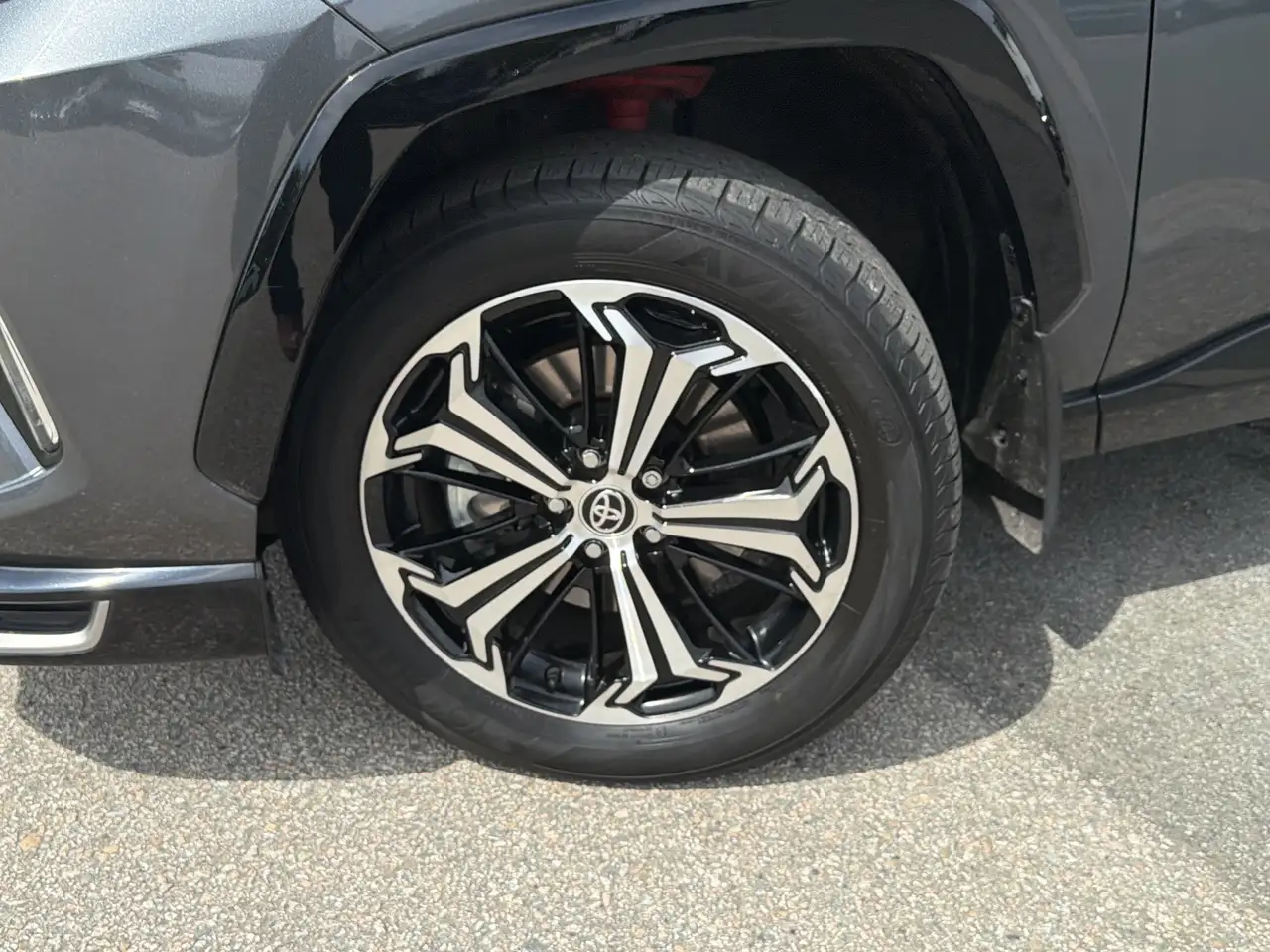 Toyota RAV 4 Prime снимка Toyota RAV 4 Prime
