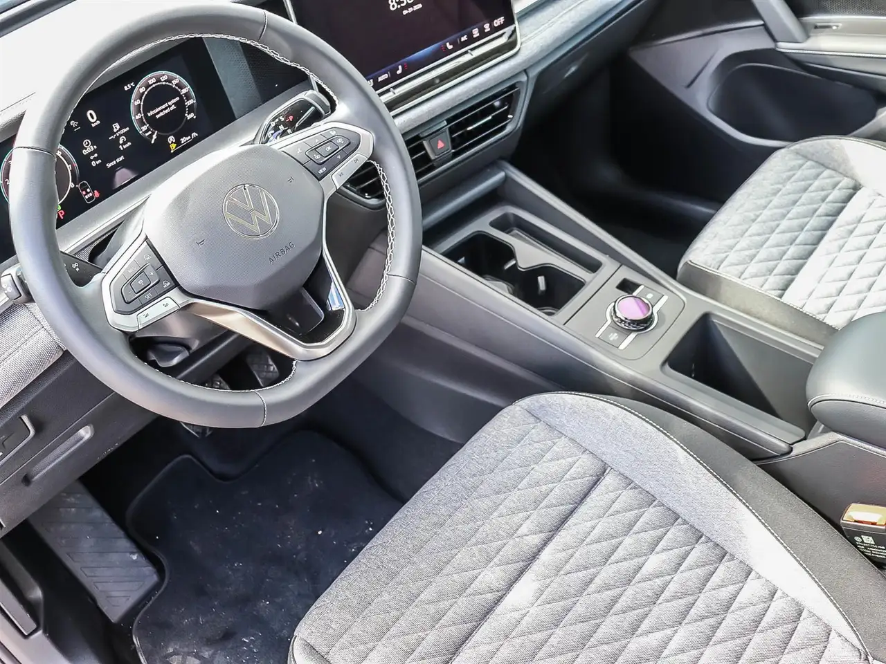 Volkswagen Tiguan снимка Volkswagen Tiguan
