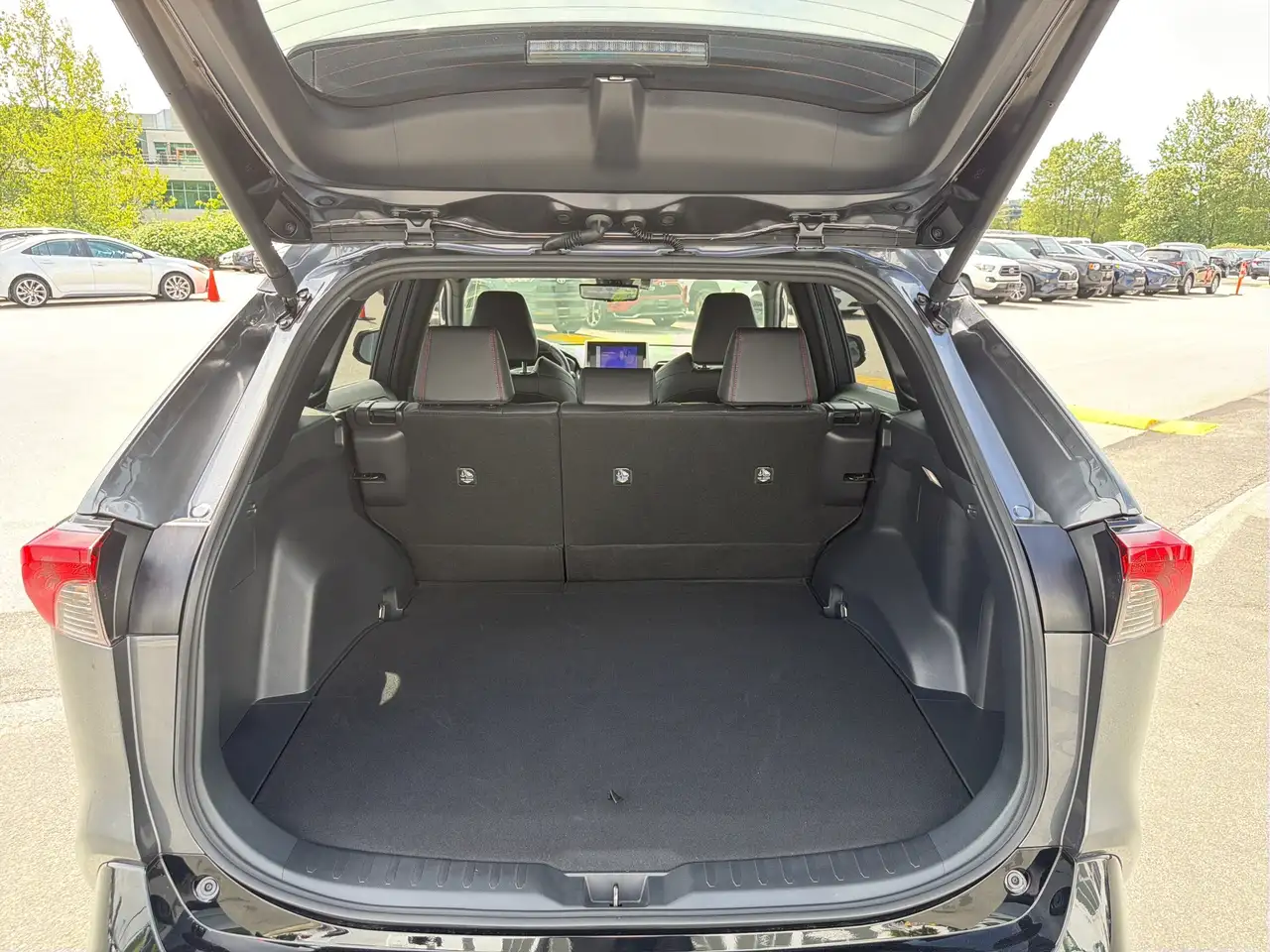 Toyota RAV 4 Prime снимка Toyota RAV 4 Prime
