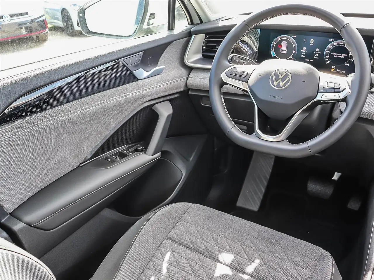 Volkswagen Tiguan снимка Volkswagen Tiguan
