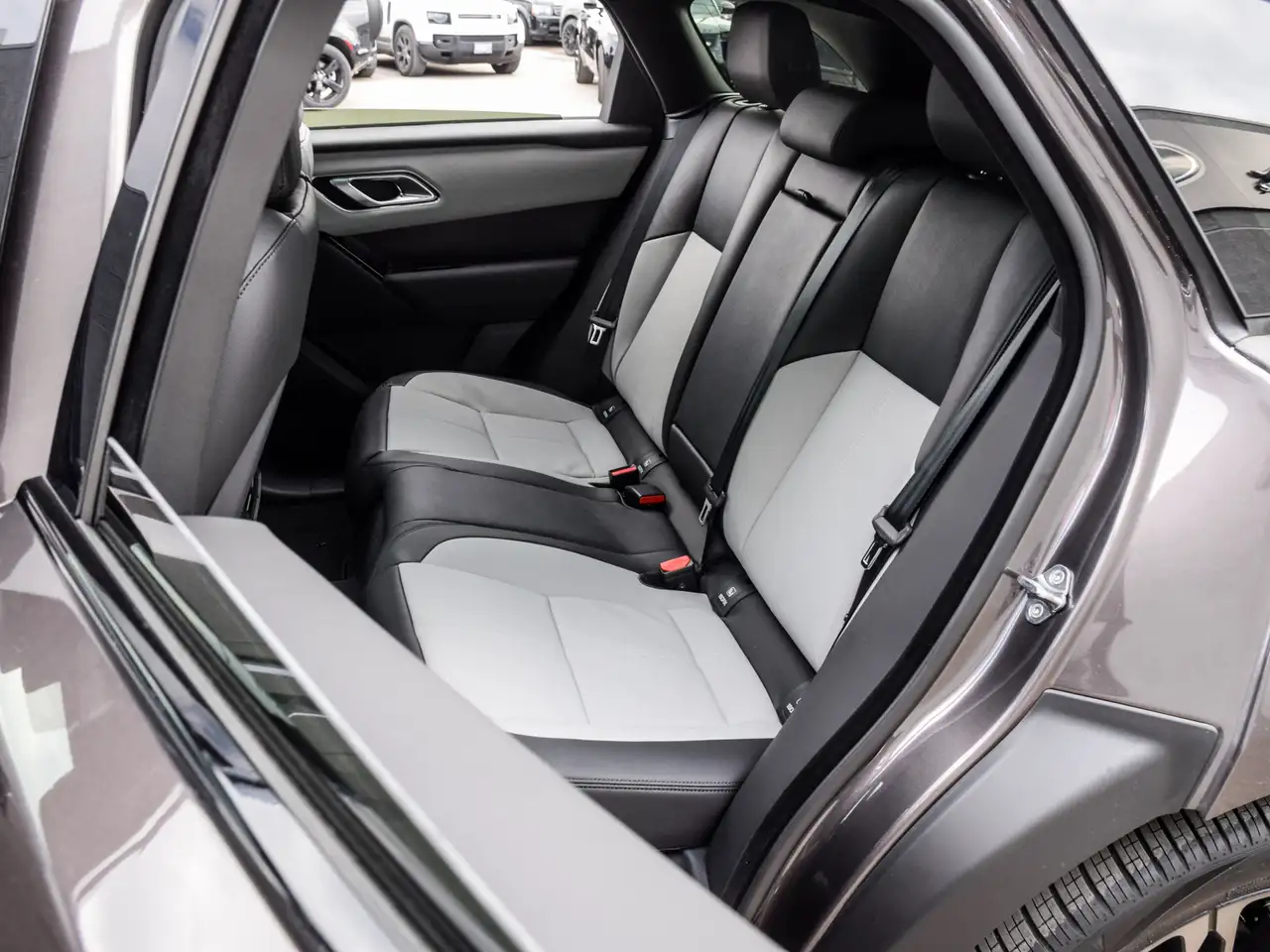 Land Rover Range Rover Velar снимка Land Rover Range Rover Velar