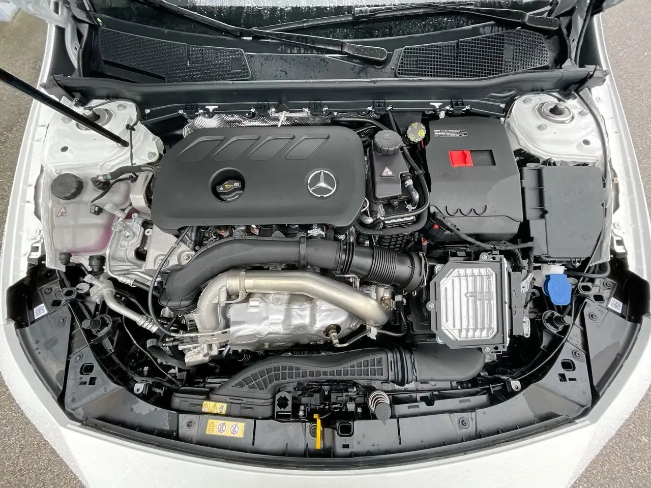Mercedes-Benz CLA photo Mercedes-Benz CLA