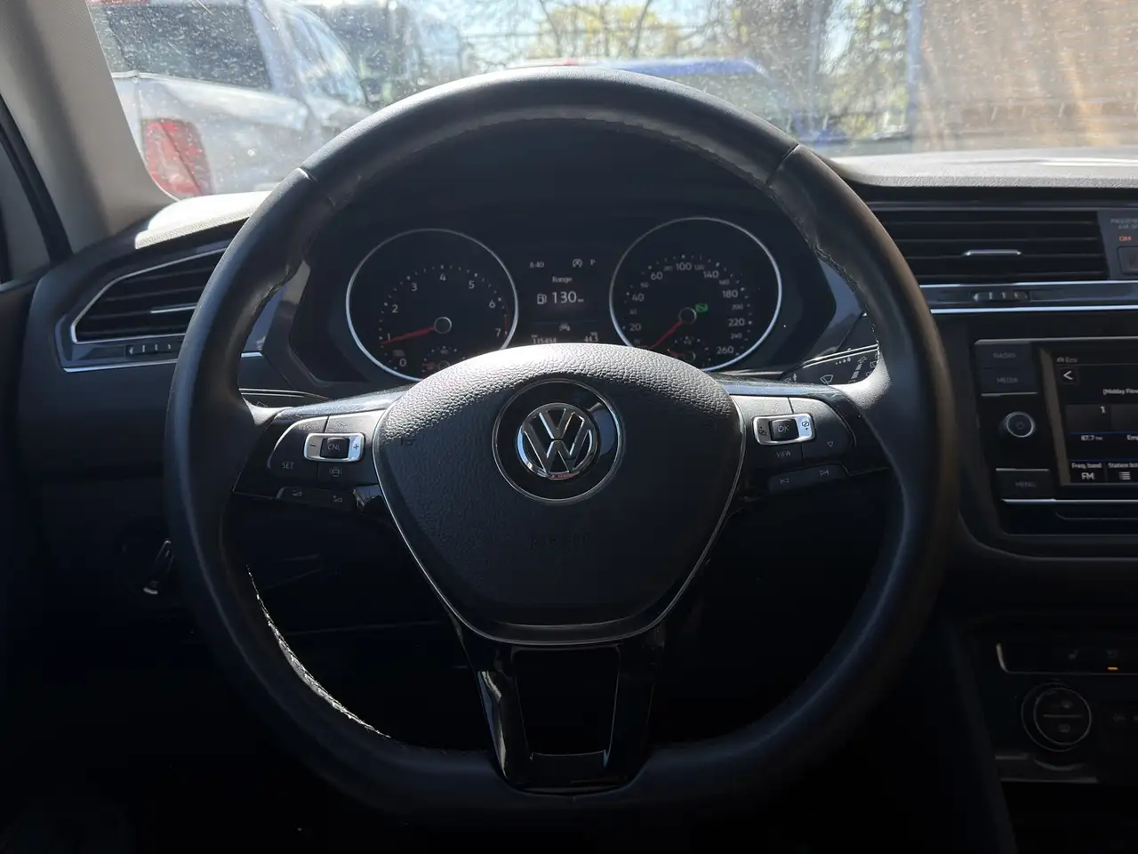 Volkswagen Tiguan снимка Volkswagen Tiguan