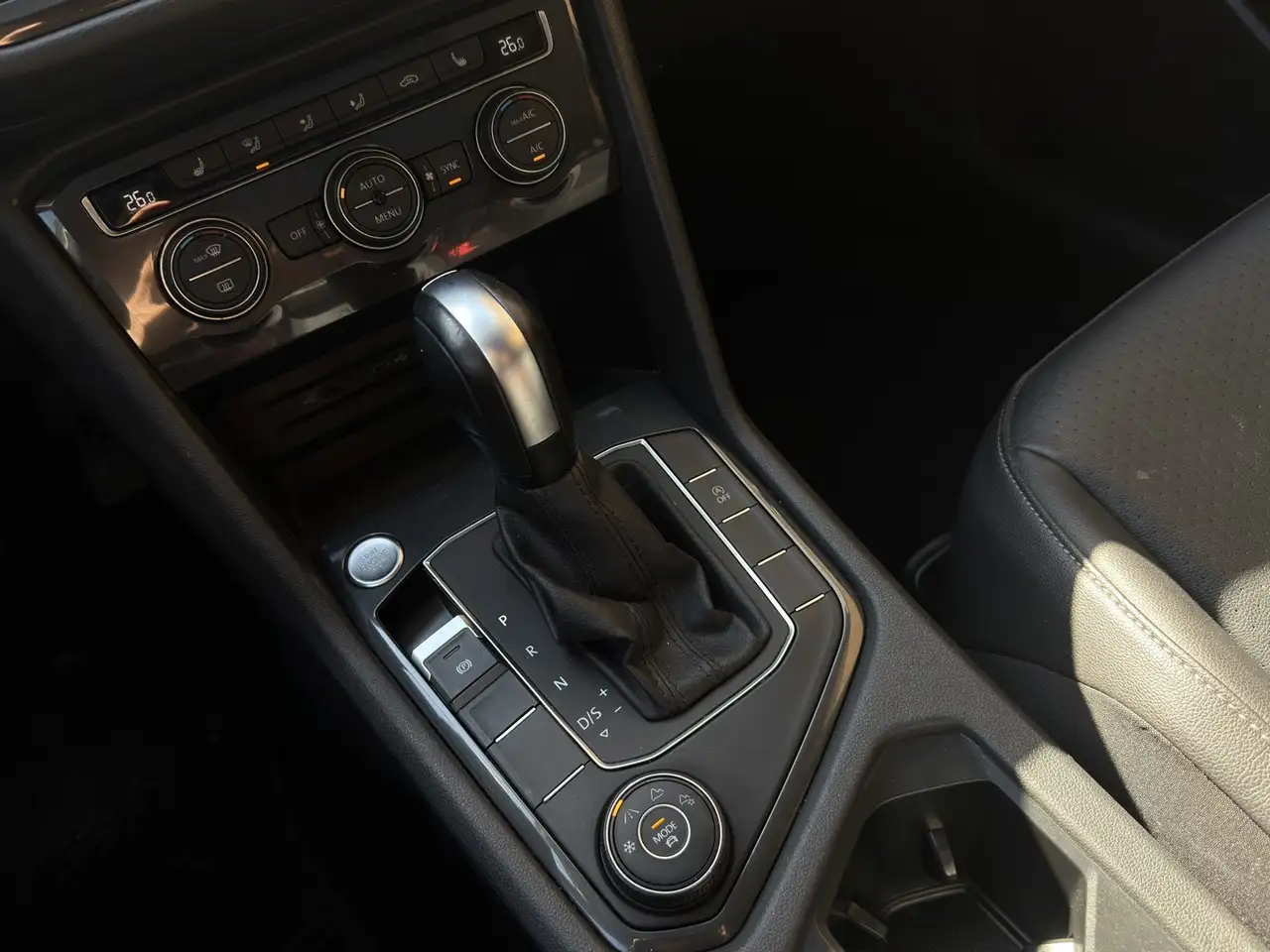 Volkswagen Tiguan снимка Volkswagen Tiguan