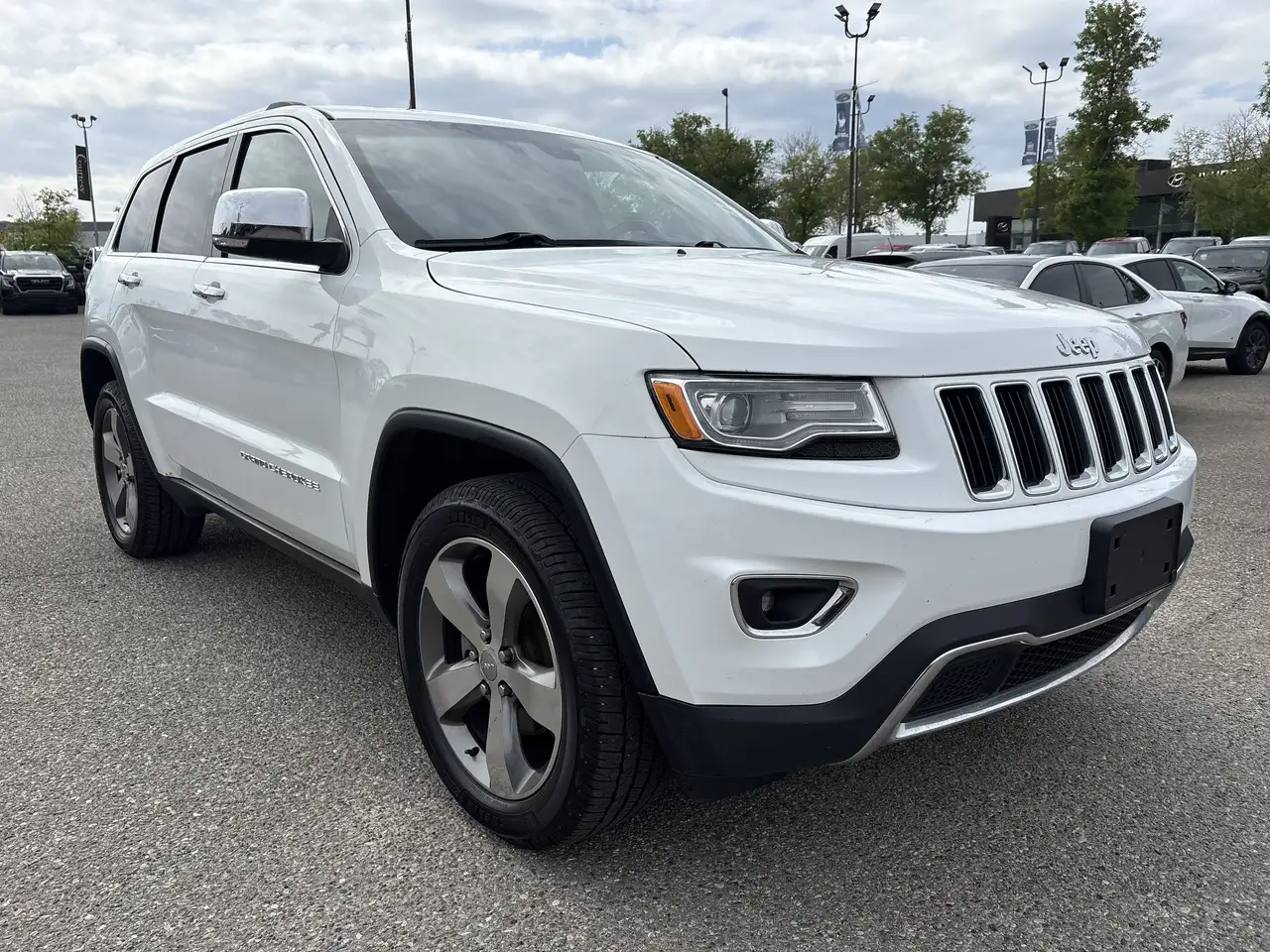 Jeep Grand Cherokee снимка Jeep Grand Cherokee