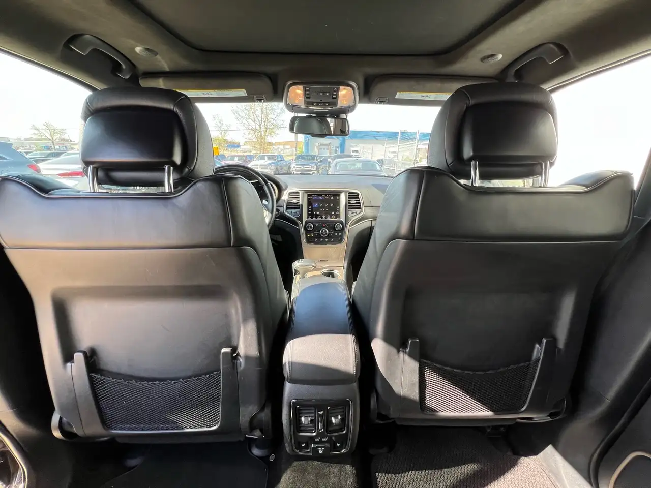 Jeep Grand Cherokee photo Jeep Grand Cherokee