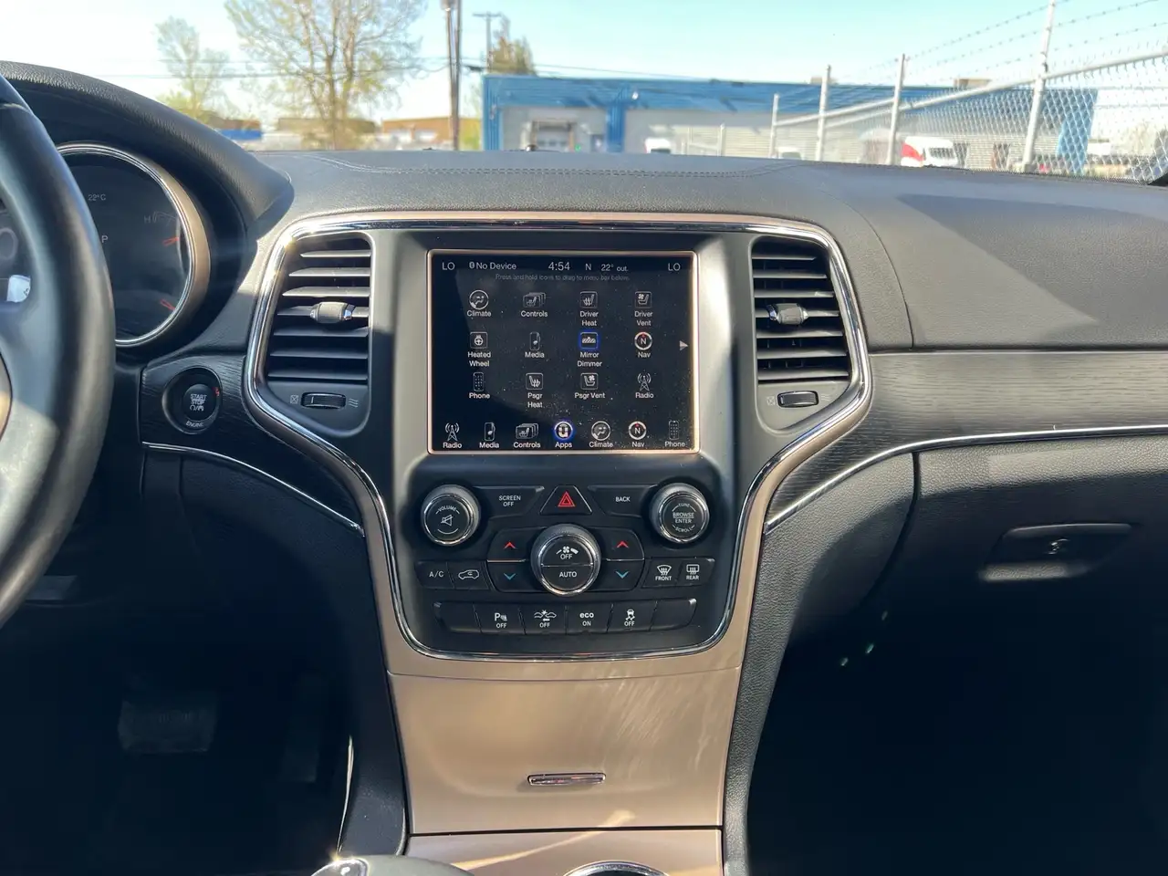 Jeep Grand Cherokee photo Jeep Grand Cherokee