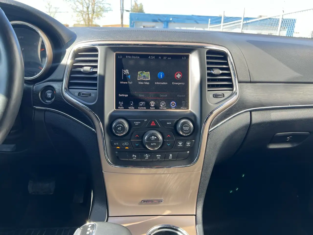 Jeep Grand Cherokee photo Jeep Grand Cherokee