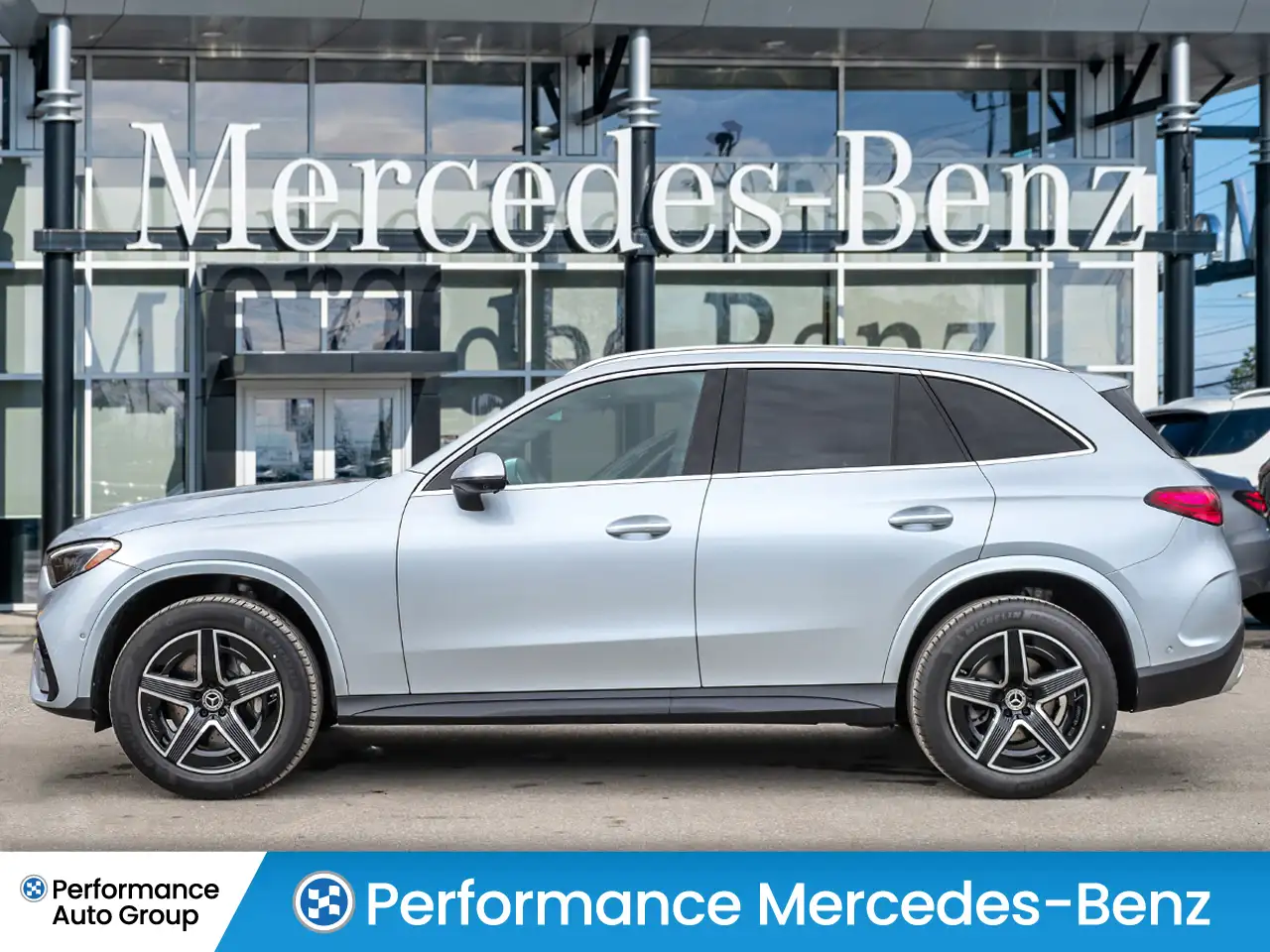 Mercedes-Benz GLC снимка Mercedes-Benz GLC