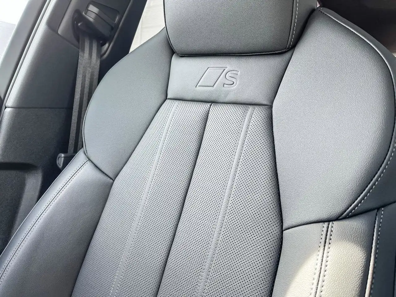 Audi Q5 снимка Audi Q5