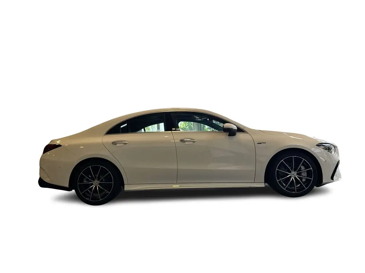 Mercedes-Benz CLA снимка Mercedes-Benz CLA