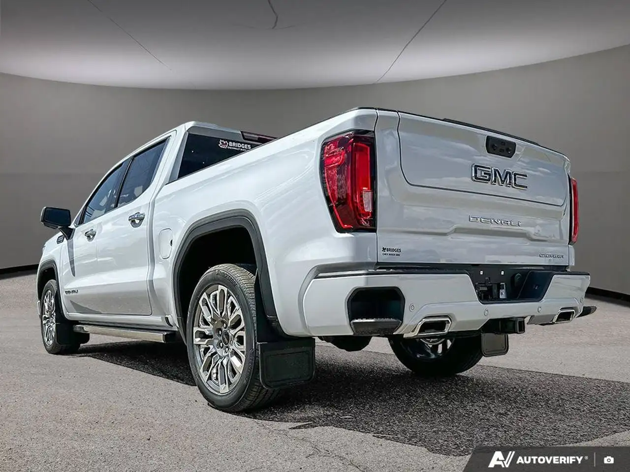 GMC Sierra 1500 photo GMC Sierra 1500