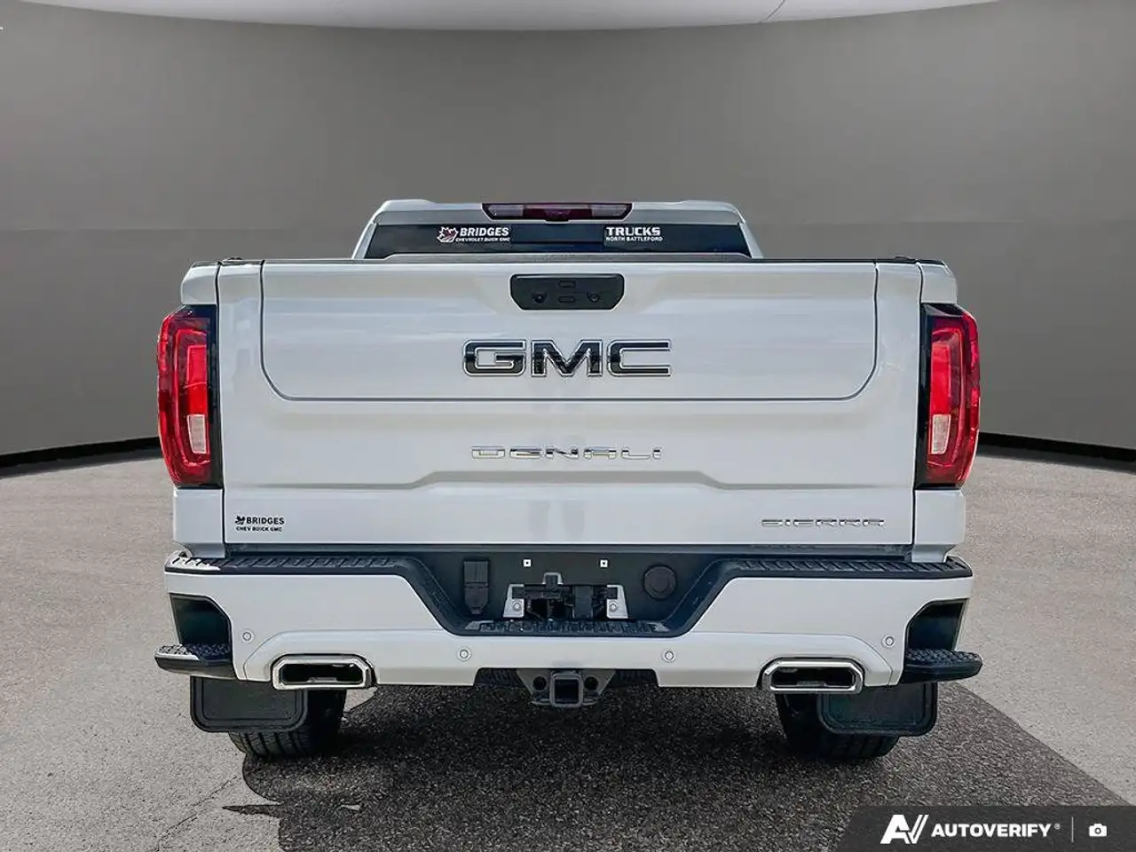 GMC Sierra 1500 photo GMC Sierra 1500