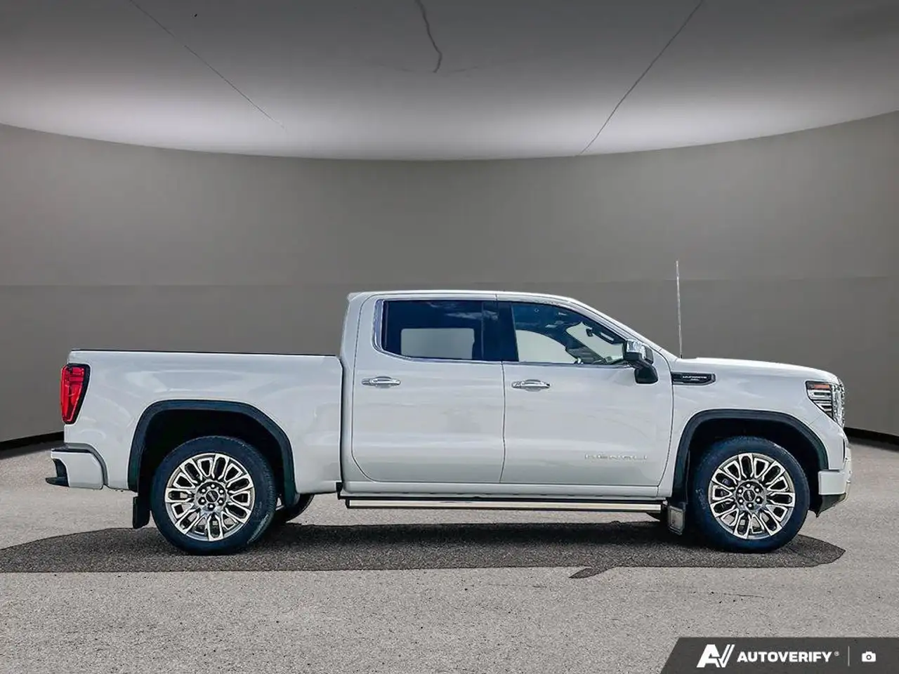 GMC Sierra 1500 photo GMC Sierra 1500