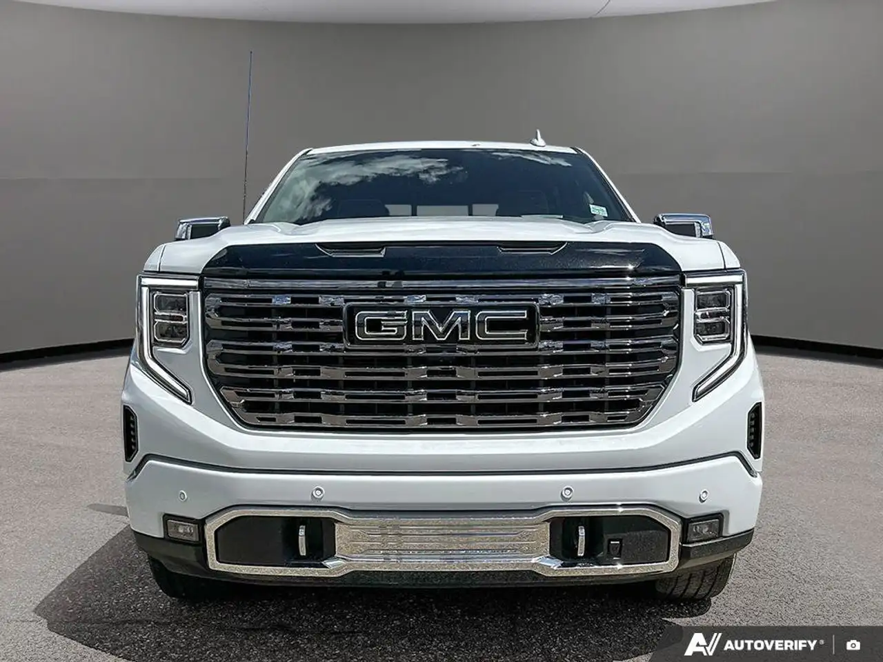 GMC Sierra 1500 photo GMC Sierra 1500
