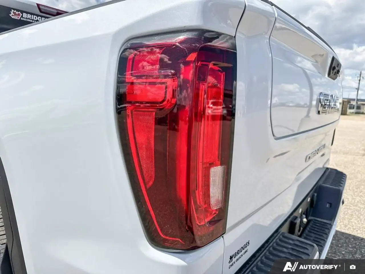 GMC Sierra 1500 photo GMC Sierra 1500