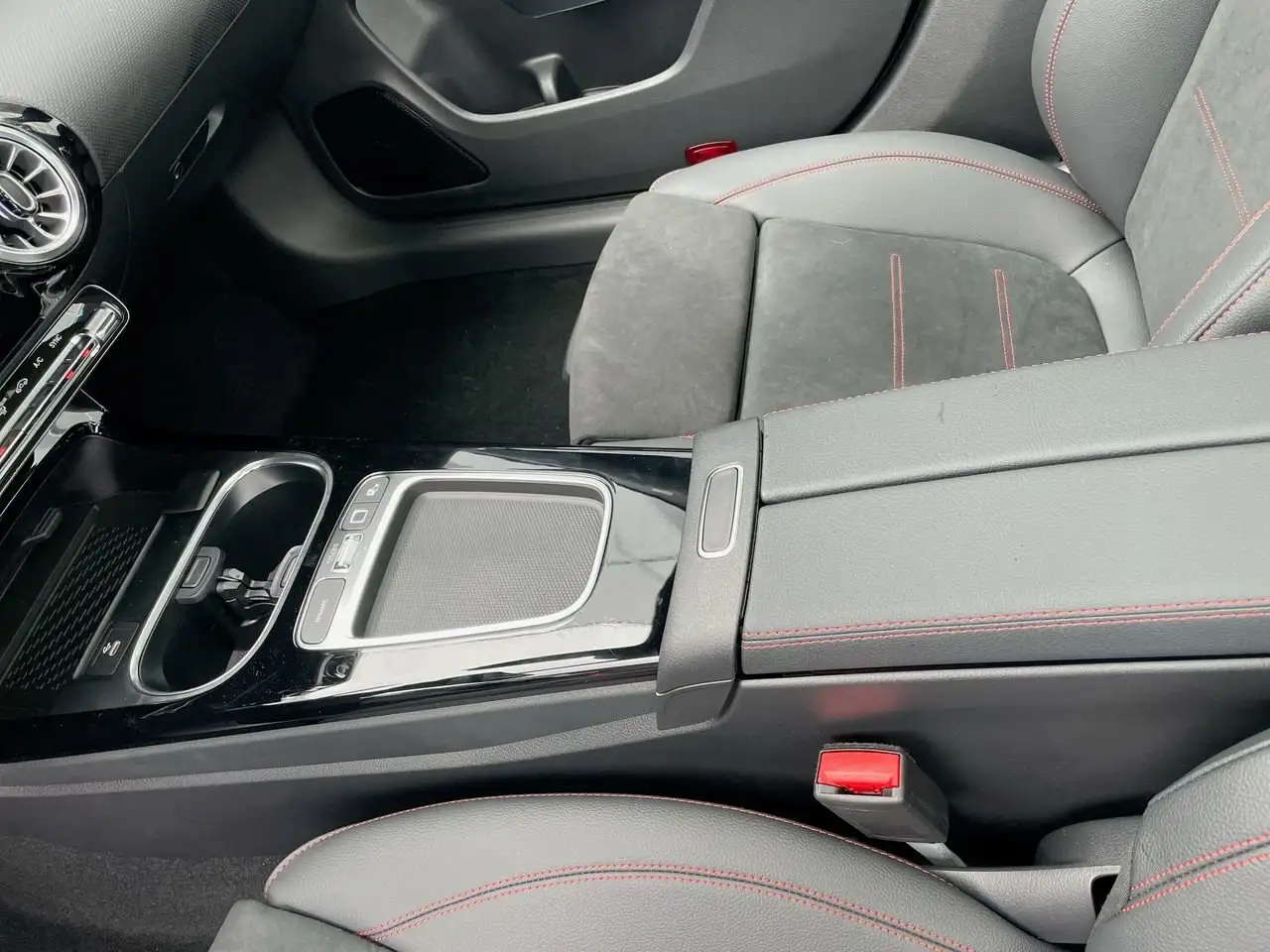 Mercedes-Benz CLA fotografie Mercedes-Benz CLA