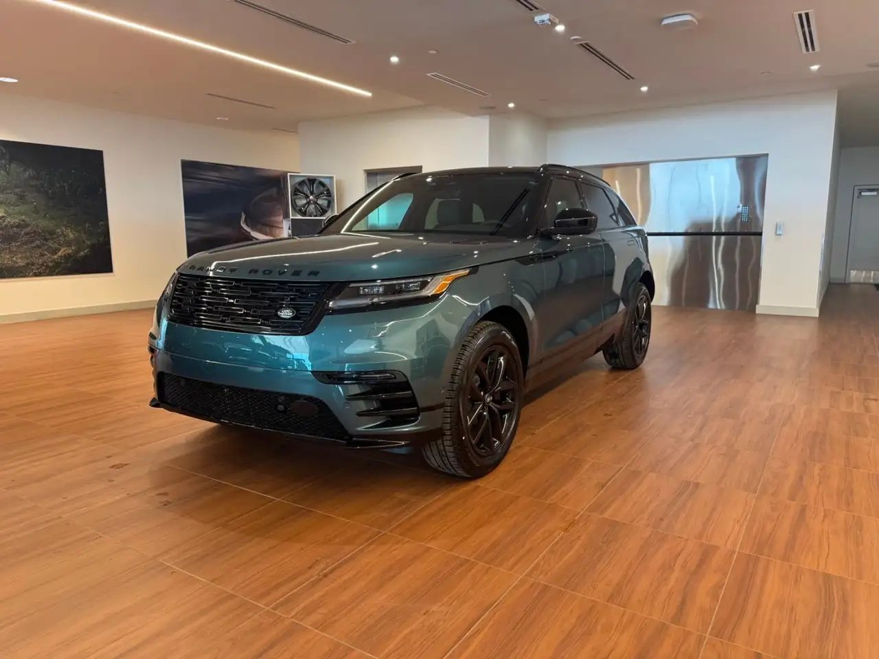Land Rover Range Rover Velar снимка Land Rover Range Rover Velar