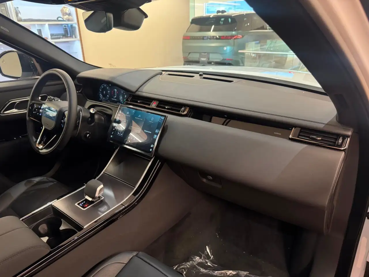 Land Rover Range Rover Velar снимка Land Rover Range Rover Velar