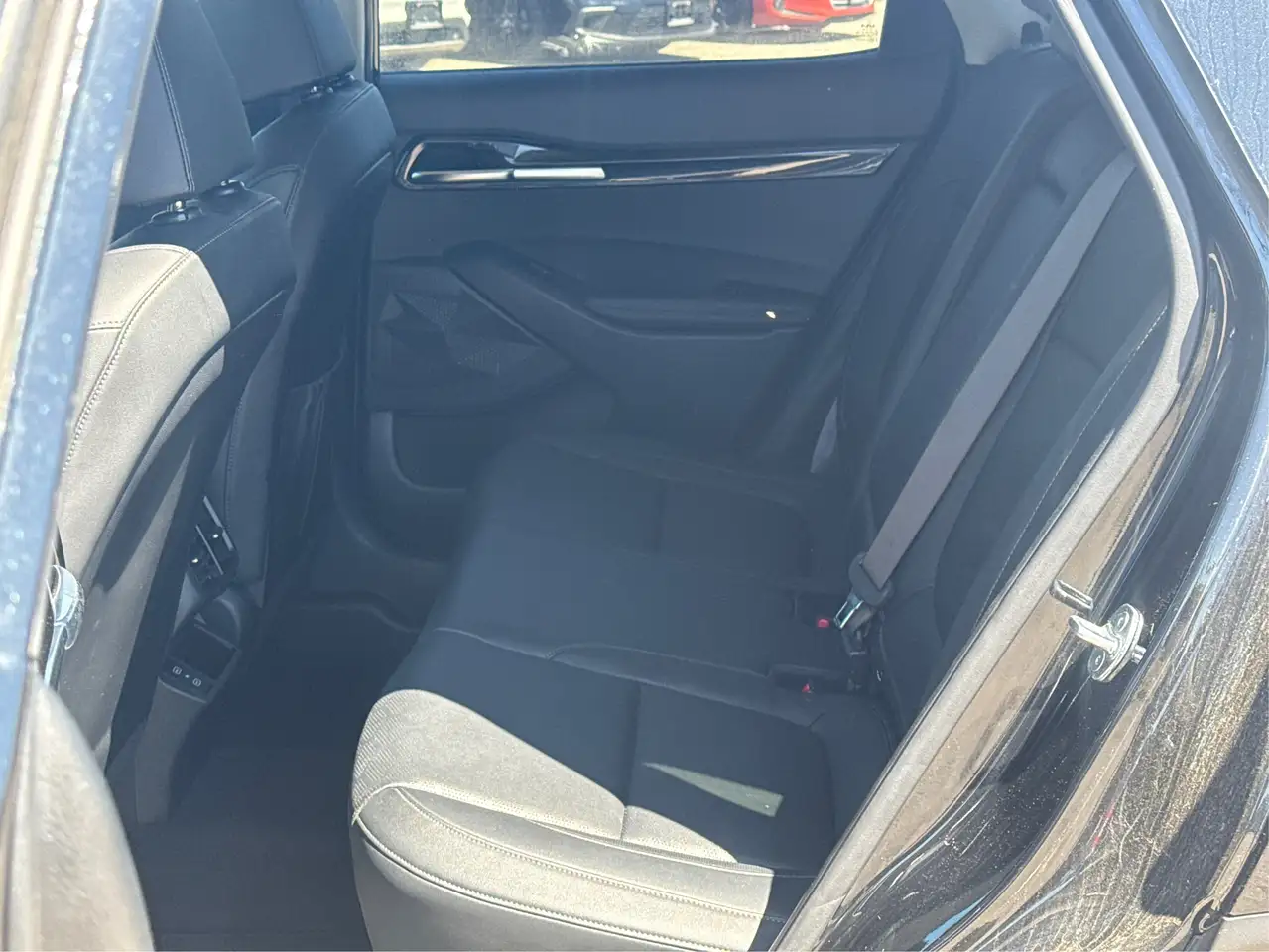 Kia Seltos снимка Kia Seltos