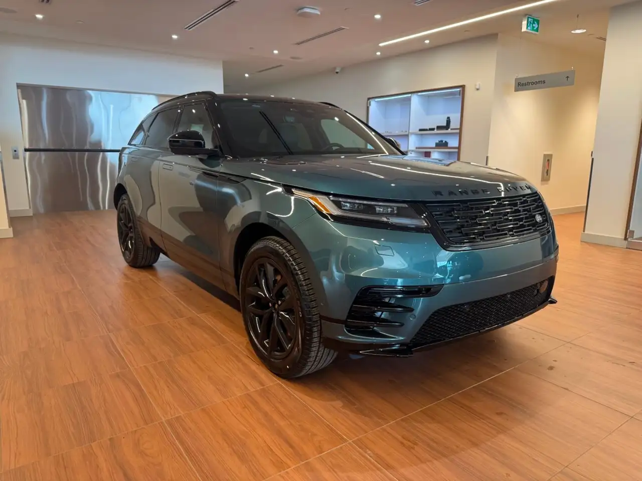 Land Rover Range Rover Velar снимка Land Rover Range Rover Velar