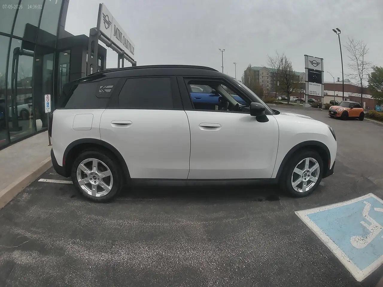 MINI Countryman photo MINI Countryman