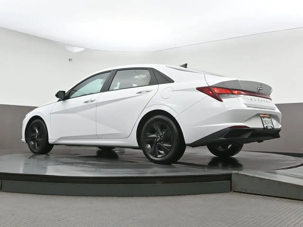 Hyundai ELANTRA снимка Hyundai ELANTRA