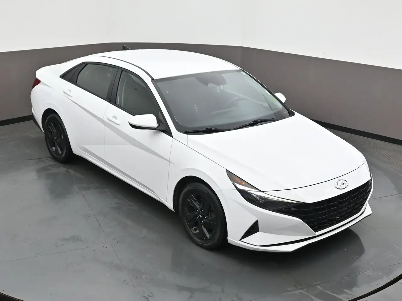 Hyundai ELANTRA снимка Hyundai ELANTRA