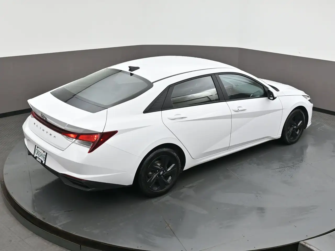 Hyundai ELANTRA снимка Hyundai ELANTRA