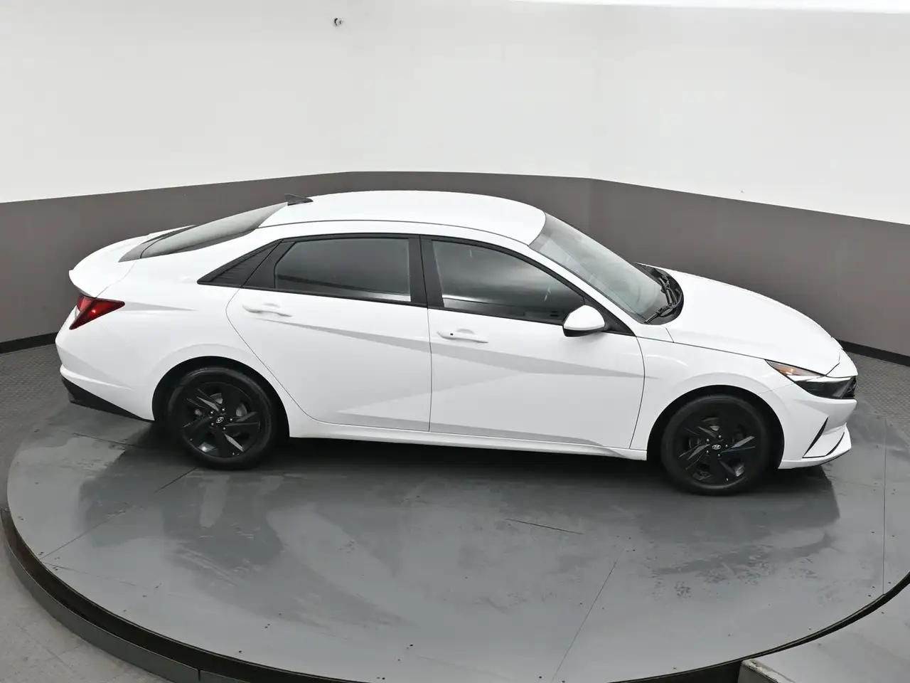 Hyundai ELANTRA снимка Hyundai ELANTRA