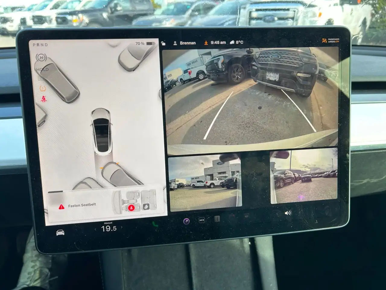 Tesla Model 3 снимка Tesla Model 3