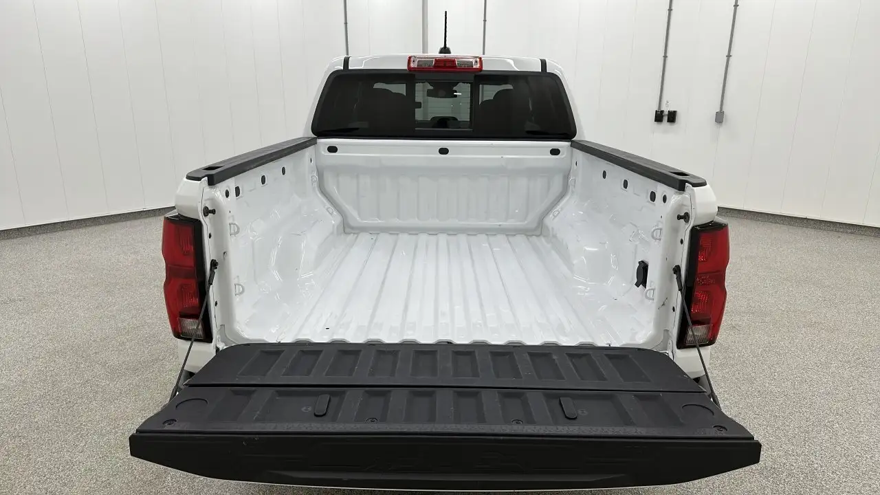 Chevrolet Colorado снимка Chevrolet Colorado