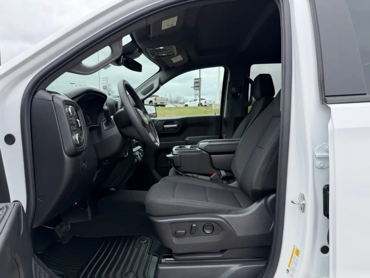GMC Sierra 1500 снимка GMC Sierra 1500