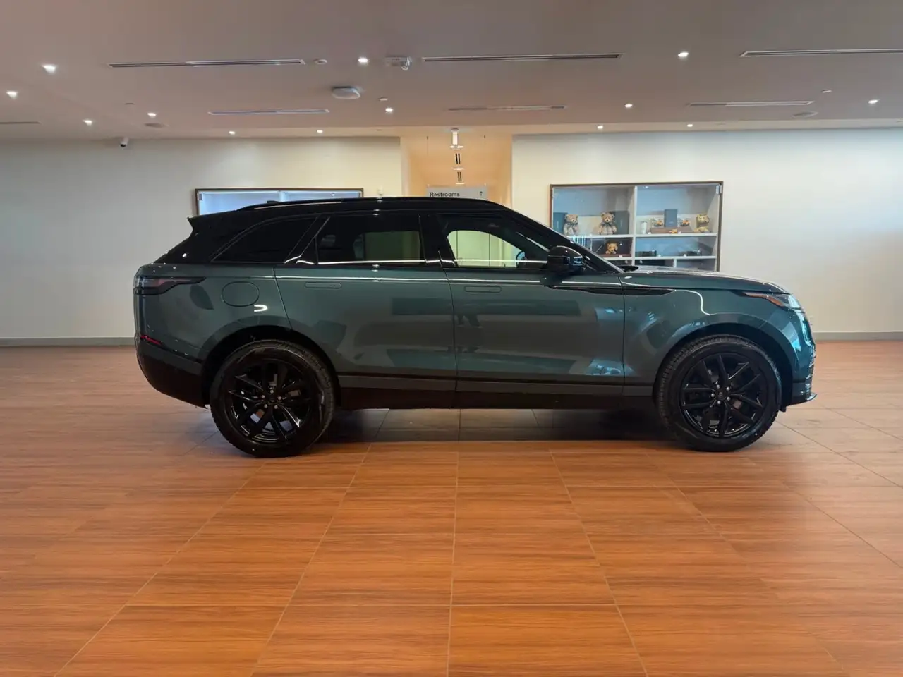 Land Rover Range Rover Velar снимка Land Rover Range Rover Velar