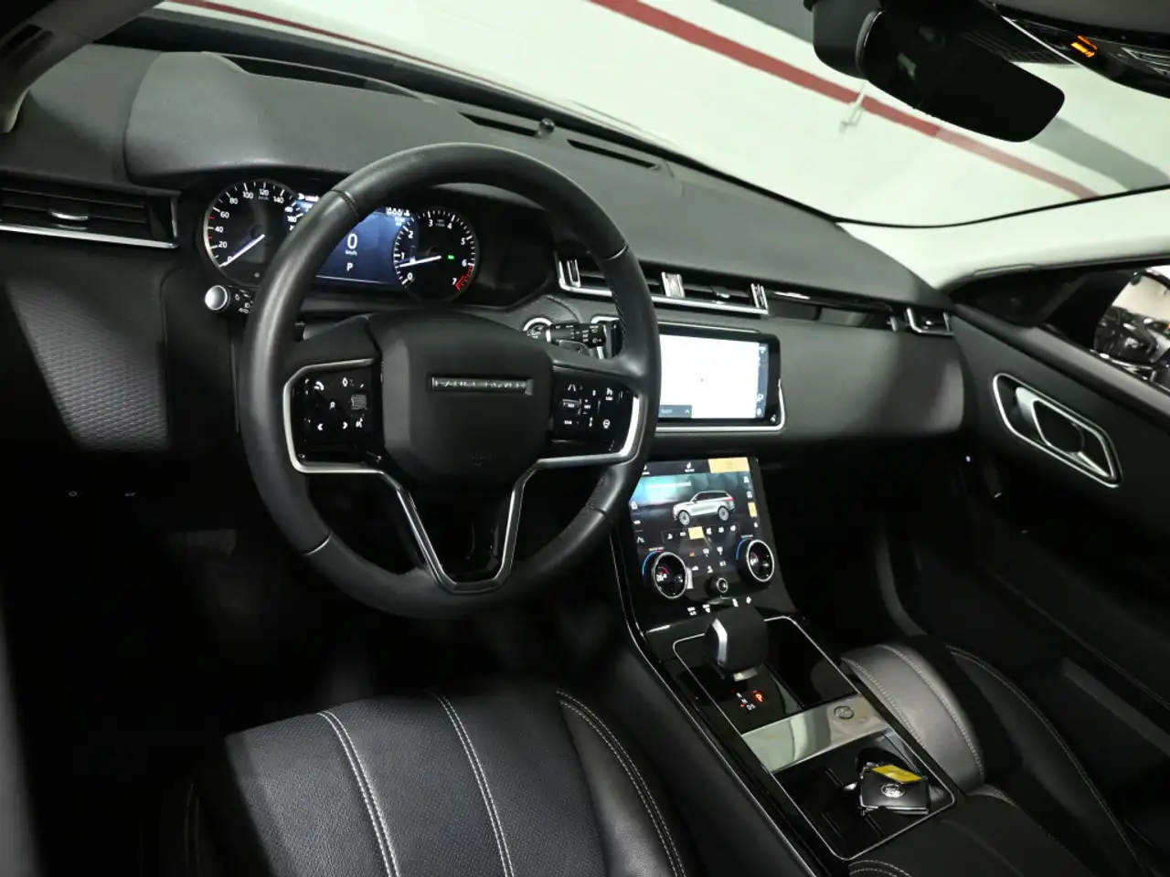 Land Rover Range Rover Velar снимка Land Rover Range Rover Velar