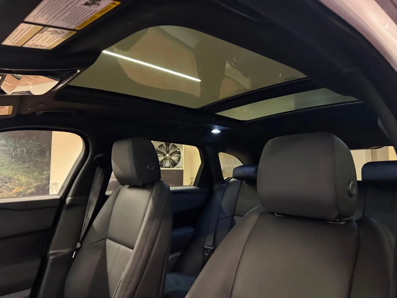 Land Rover Range Rover Velar снимка Land Rover Range Rover Velar