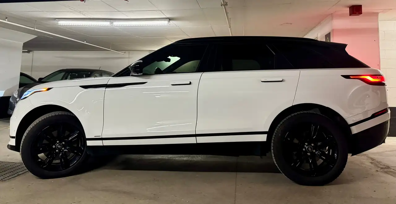 Land Rover Range Rover Velar photo Land Rover Range Rover Velar