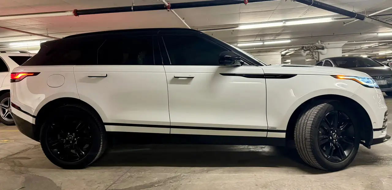 Land Rover Range Rover Velar photo Land Rover Range Rover Velar