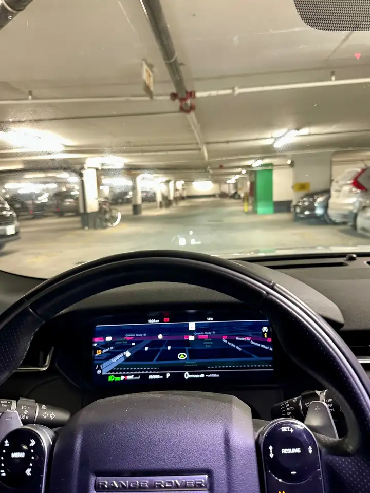 Land Rover Range Rover Velar photo Land Rover Range Rover Velar
