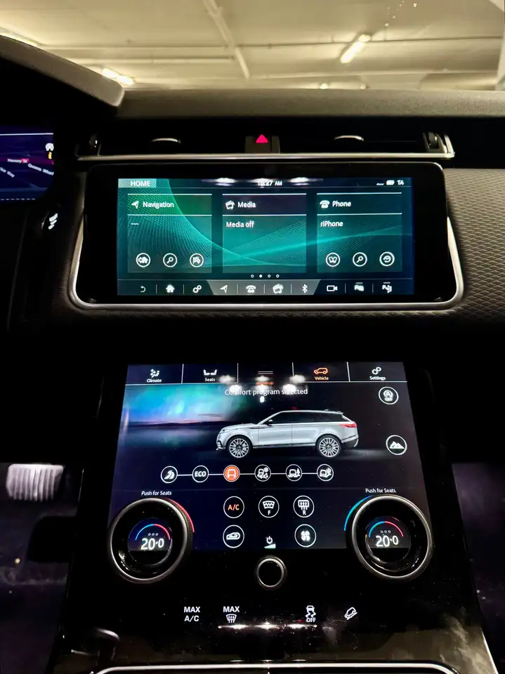 Land Rover Range Rover Velar photo Land Rover Range Rover Velar