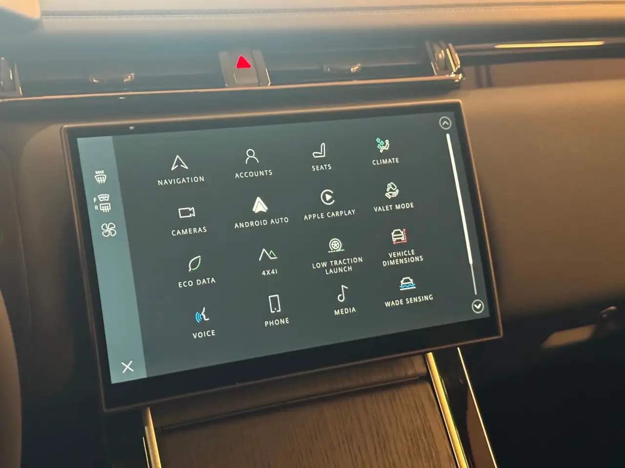Land Rover Range Rover Velar снимка Land Rover Range Rover Velar