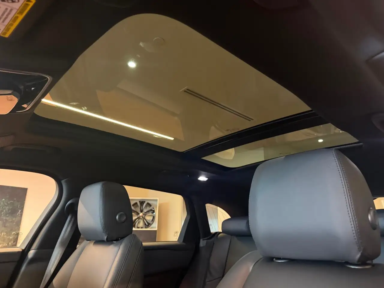 Land Rover Range Rover Velar снимка Land Rover Range Rover Velar